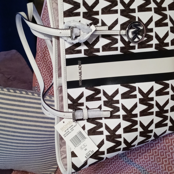 MK Jet Set Travel MD Jet set carryall tote. White and Brown! - Picture 2 of 8